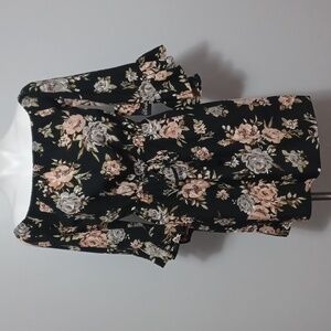 BLUSH top.  Floral flowy top, off shoulder shirt w/ elastic waist.  Medium. NWT